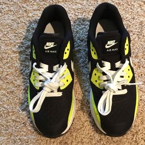 Boy’s Nike Air Max 90